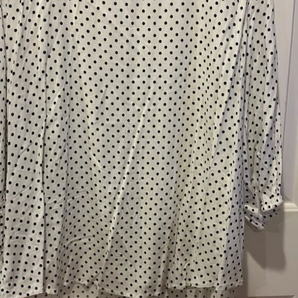 NWT Torrid White and Black Polka Dot Lenny Button Front - Picture 6 of 8